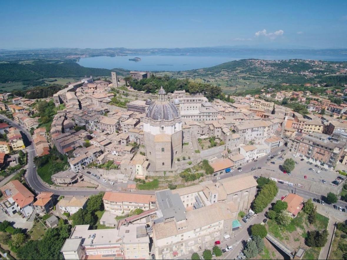 La Casa Di Maurizio Apartment Montefiascone Bagian luar foto
